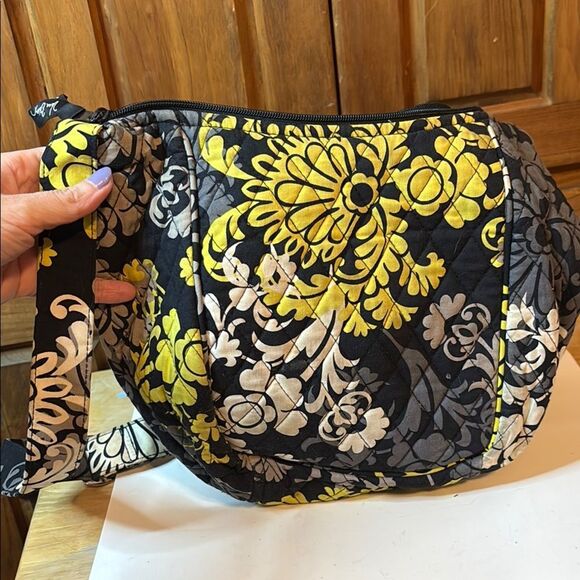 Vera Bradley Black and Yellow Crossbody Purse with Matching Wallet- Preowned - Picture 9 of 13